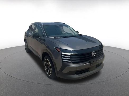 Used 2026 Nissan Kicks SV w/ Cold Weather Package AWD/4WD image 3