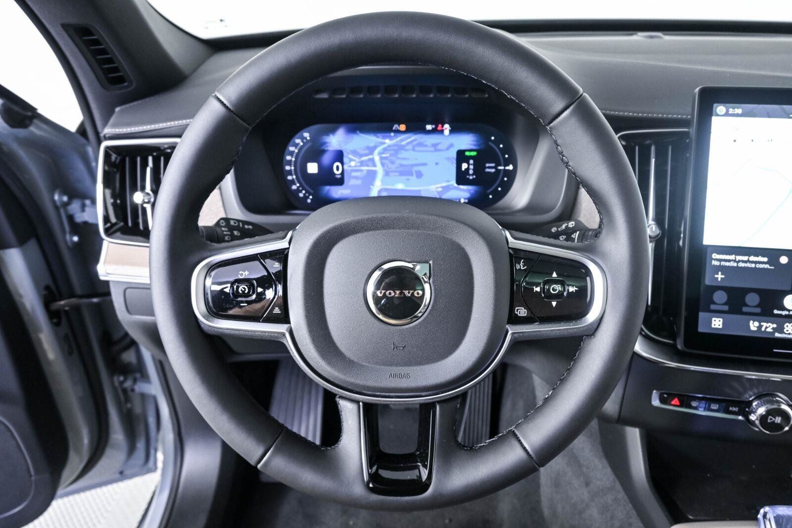 New 2026 Volvo XC90 T8 Plus w/ Protection Package Premier AWD/4WD image 8