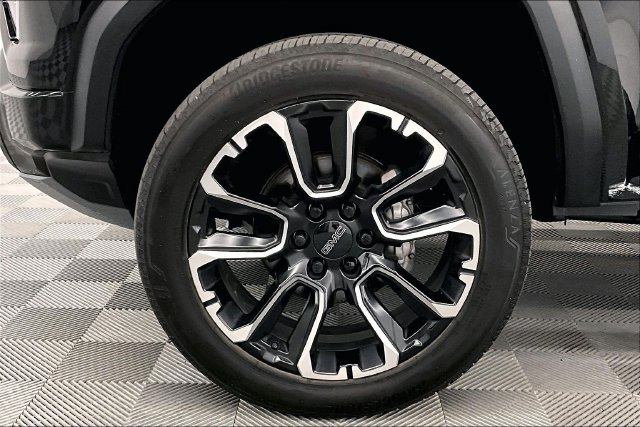 Used 2023 GMC Canyon Denali AWD/4WD image 10