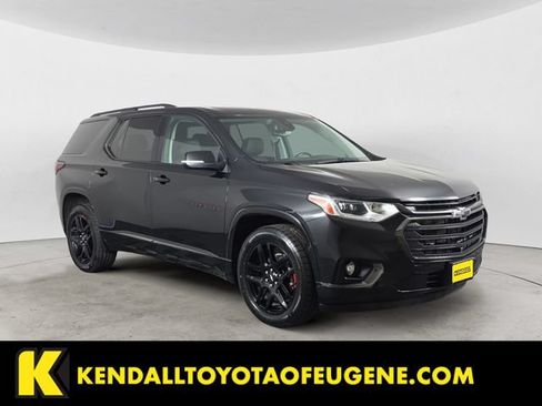 Used 2021 Chevrolet Traverse Premier w/ Redline Edition AWD/4WD image 3