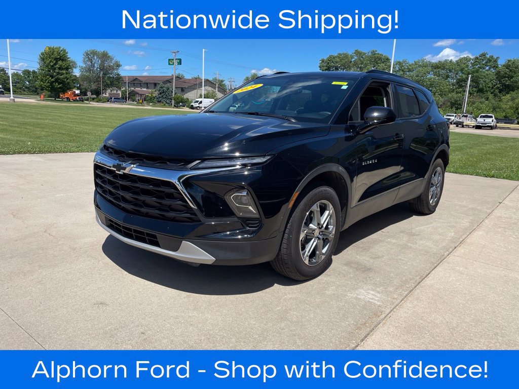 Used 2024 Chevrolet Blazer LT w/ Convenience Package AWD/4WD image 2