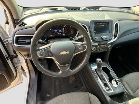 Used 2020 Chevrolet Equinox LT FWD image 11