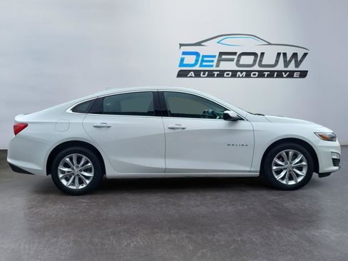 Used 2024 Chevrolet Malibu LT image 2