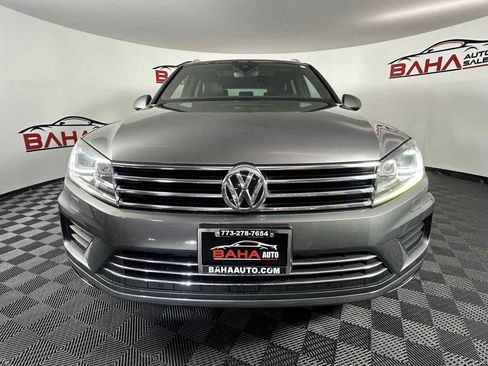 Used 2017 Volkswagen Touareg Wolfsburg Edition image 14