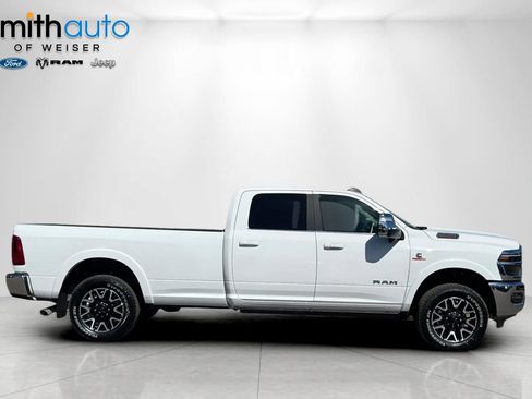 New 2026 RAM 2500 Limited AWD/4WD image 4