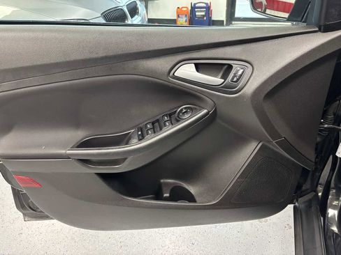Used 2015 Ford Focus SE image 19