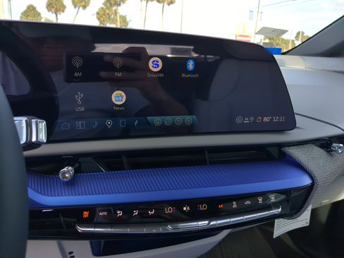 New 2026 Cadillac Optiq Luxury 1 image 24