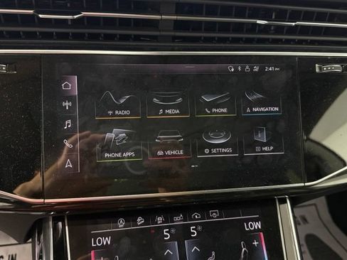 Used 2019 Audi Q8 Premium Plus w/ Premium Plus AWD/4WD image 35