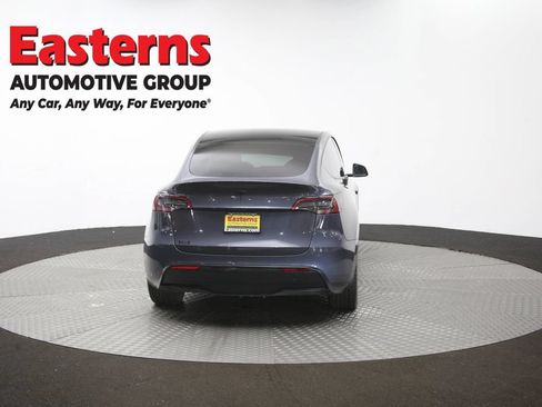 Used 2021 Tesla Model Y Long Range AWD/4WD image 33