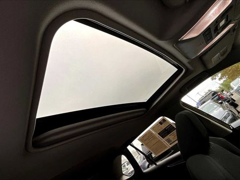 Certified 2022 Toyota RAV4 XLE image 13