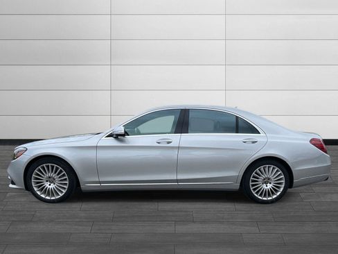 Used 2019 Mercedes-Benz S 560 Sedan image 6