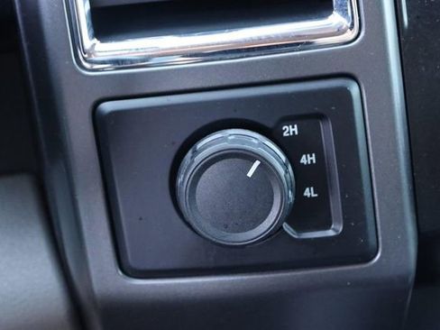 Used 2015 Ford F150 XLT w/ Equipment Group 301A Mid image 18