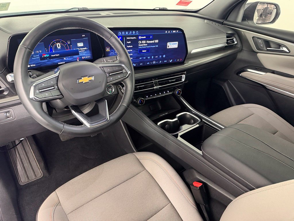 Used 2026 Chevrolet Traverse LT w/ Driver Confidence Package FWD image 13