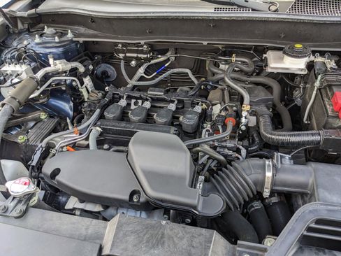 Used 2024 Honda CR-V LX image 12