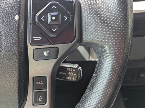 Used 2021 Toyota Tacoma TRD Off-Road RWD image 18