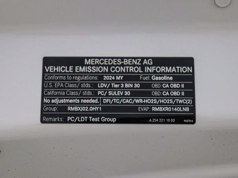 Certified 2024 Mercedes-Benz GLC 300 image 28