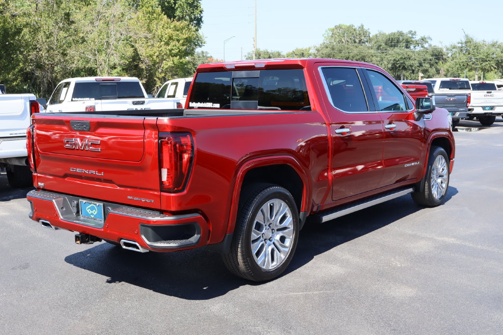 Certified 2022 GMC Sierra 1500 Denali w/ Denali Premium Package AWD/4WD image 9