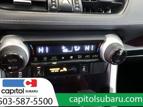 Used 2019 Toyota RAV4 Limited image 21