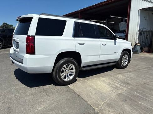 Used 2018 Chevrolet Tahoe LS w/ Enhanced Driver Alert Package RWD image 3