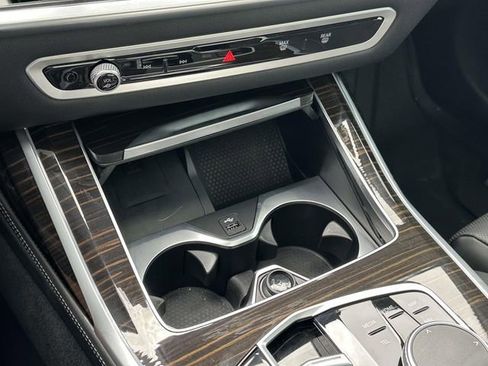 Certified 2025 BMW X7 M60i w/ Climate Comfort Package AWD/4WD image 36
