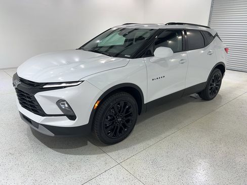 New 2026 Chevrolet Blazer LT w/ LPO, Black Sport Package image 1
