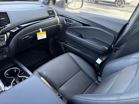 New 2026 Honda Ridgeline Black Edition image 23
