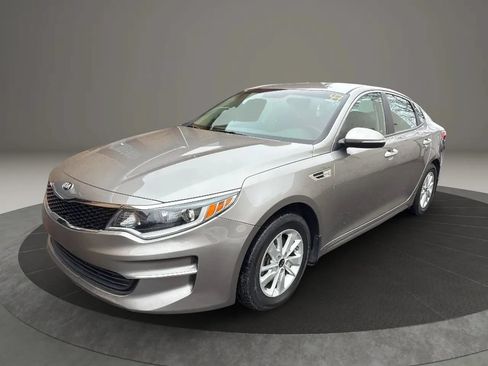 Used 2018 Kia Optima LX w/ Convenience Package FWD image 1