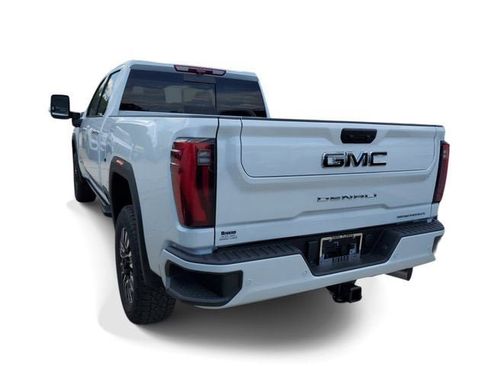 New 2026 GMC Sierra 3500 Denali Ultimate AWD/4WD image 4
