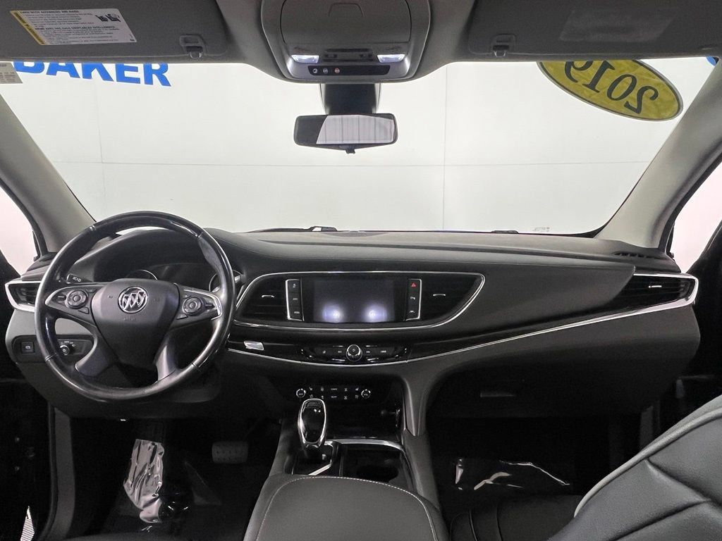 Used 2019 Buick Enclave Avenir w/ Avenir Technology Package AWD/4WD image 10