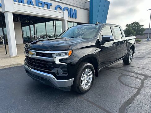 Used 2023 Chevrolet Silverado 1500 LT AWD/4WD image 3