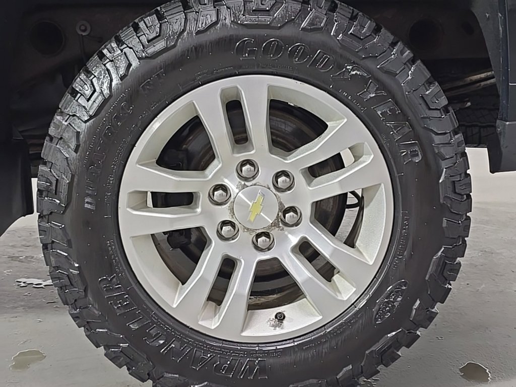 Used 2014 Chevrolet Silverado 1500 LT w/ All Star Edition AWD/4WD image 13