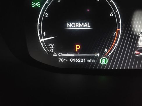 Used 2023 Acura MDX SH-AWD w/ Technology Package image 23