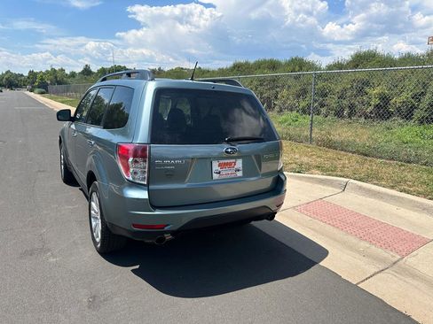 Used 2011 Subaru Forester 2.5X Limited image 3