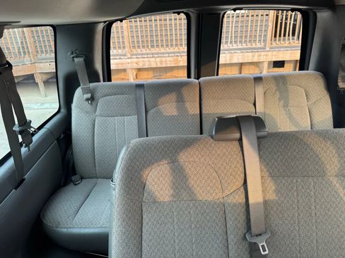 Used 2017 Chevrolet Express 3500 LT w/ LT Preferred Equipment Group image 34