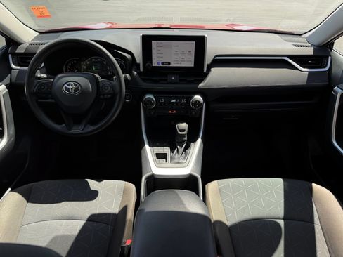 Used 2023 Toyota RAV4 XLE AWD/4WD image 14