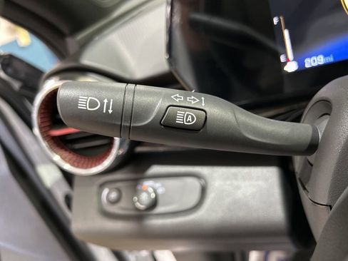 New 2026 Chevrolet Trax RS w/ Sunroof Package image 23