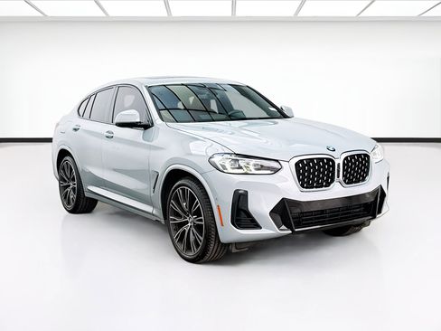 Used 2022 BMW X4 xDrive30i w/ M Sport Package 2 AWD/4WD image 3