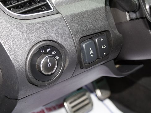 Used 2012 Ford Taurus SHO AWD/4WD image 11