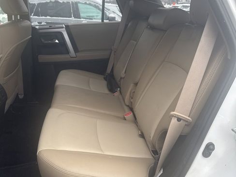 Used 2018 Toyota 4Runner SR5 image 3