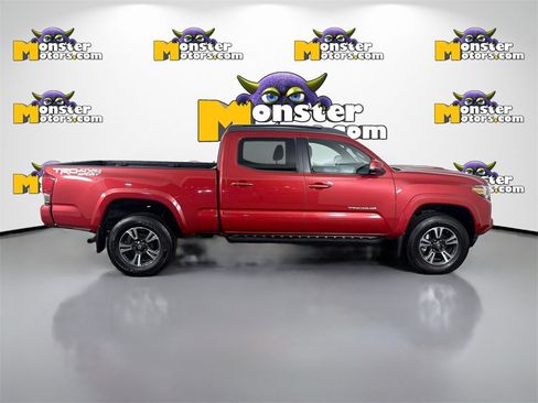 Used 2016 Toyota Tacoma SR5 image 4