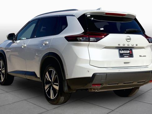 Used 2025 Nissan Rogue SL w/ SL Premium Package AWD/4WD image 11