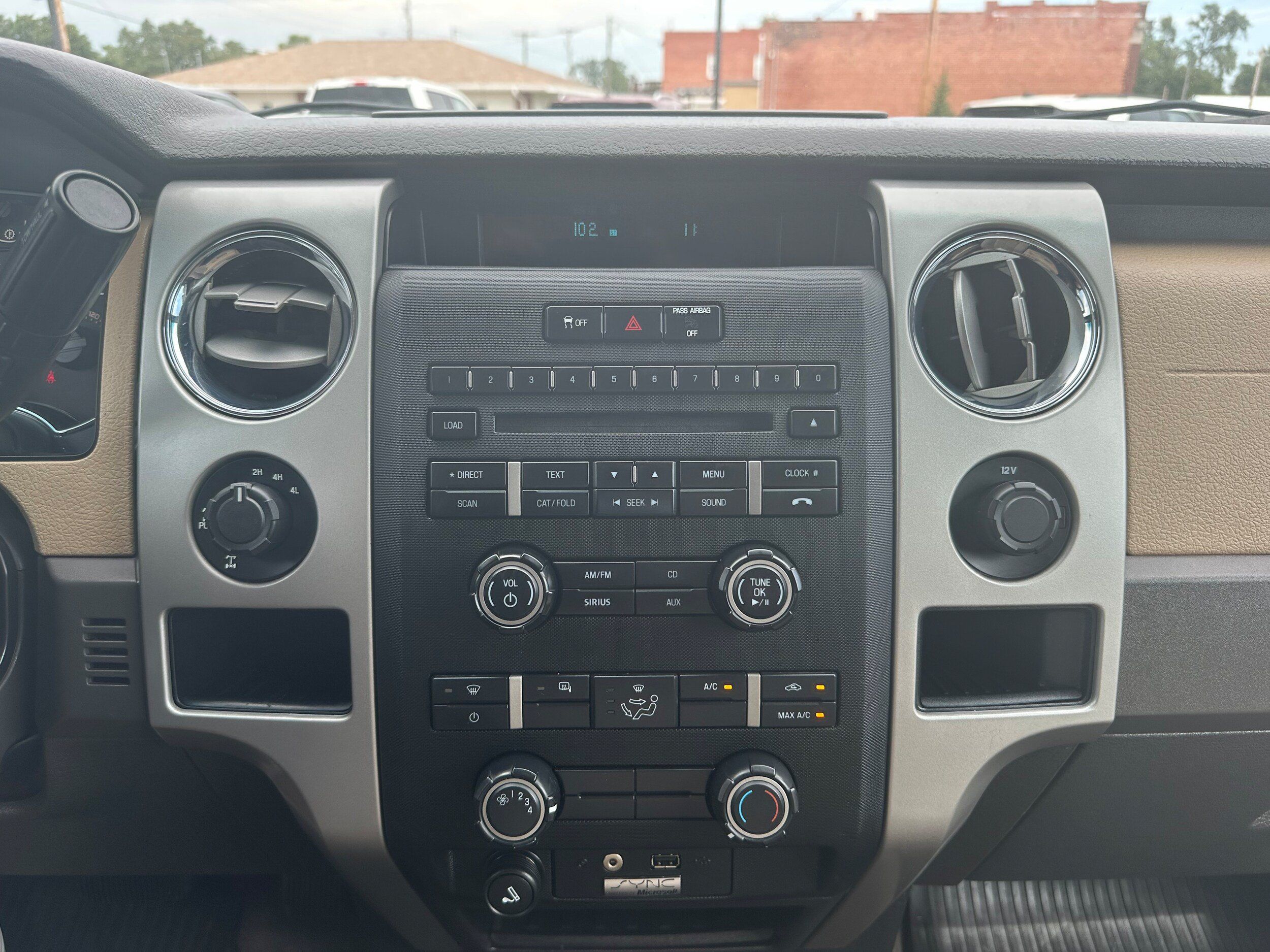 Used 2012 Ford F150 XLT w/ XLT Chrome Pkg AWD/4WD image 13