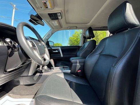 Used 2020 Toyota 4Runner Limited AWD/4WD image 20