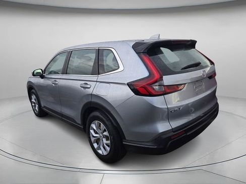Used 2023 Honda CR-V LX image 3