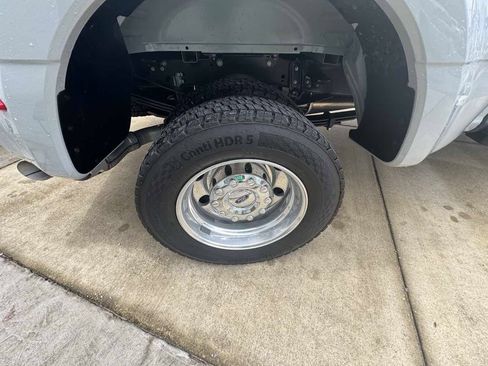 Used 2026 Ford F450 Lariat w/ Lariat Ultimate Package AWD/4WD image 35