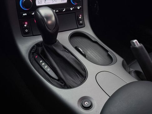 Used 2006 Chevrolet Corvette Coupe w/ Preferred Equipment Group image 27