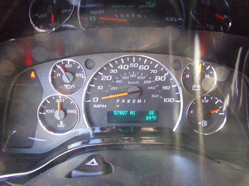 Used 2022 Chevrolet Express 2500 Extended RWD image 41