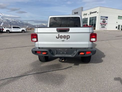 Used 2023 Jeep Gladiator Mojave w/ Cold Weather Group image 4