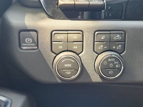 New 2026 Chevrolet Silverado 2500 LTZ w/ Trail Boss Package AWD/4WD image 23
