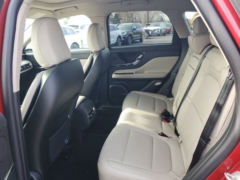 New 2026 Lincoln Corsair Premiere image 25